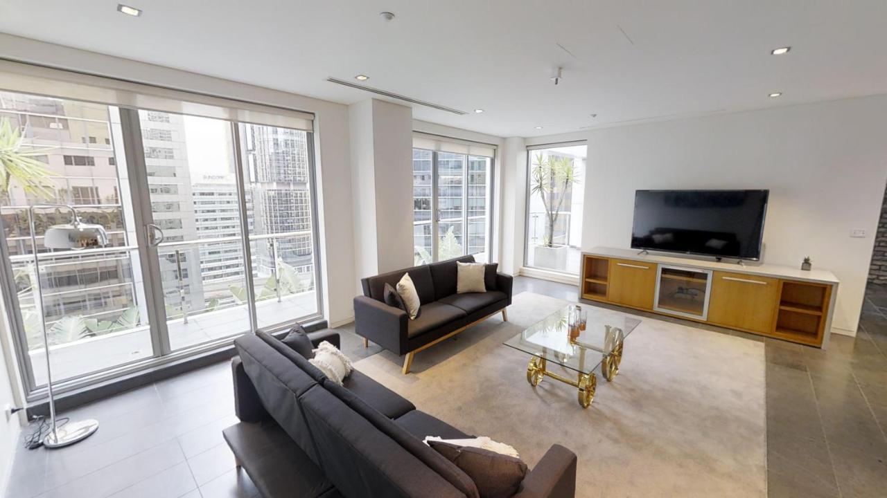 Myhoyoho Penthouse Clarence St Apartment Sydney